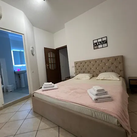 Cozy Center Apartment Tirana